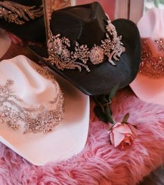 Rhinestone Cowboy Hat Diy, Colorado Cowboy, Cowgirl Party Outfit, Pink Cowgirl Outfit, Fringe Cowboy Hat, Glam Cowgirl, Rhinestone Cowboy Hat