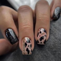 Leopard Nail Designs, Cheetah Nail Designs, Unghie Sfumate, Cheetah Nails, Leopard Print Nails, Leopard Nails, Fake Nails With Glue, Animal Print Nails, Nails 2024