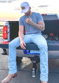 Blue Jeans And Boots Outfit Men, Mens Outfits Cowboy Boots, Cowboy Boots Mens Outfit, Country Western Outfits Men, Jonah Prill, Southern Outfits Men, Cowboy Boots Men Outfit, Cowboy Boots Outfit Mens