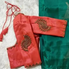 Cartoon Starfish, Green Blouse Designs, Lace Blouse Design, Simple Frock Design, Latest Bridal Blouse Designs, Latest Blouse Designs Pattern, Maggam Work Designs, Aari Designs