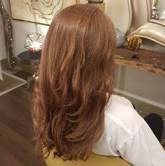 Medium Length Haircut Ginger, Strawberry Brown Hair, Coffee Hair Color, Coffee Hair, Honey Brown Hair, Brown Hair Inspo, Hairstyles For Layered Hair, Honey Hair