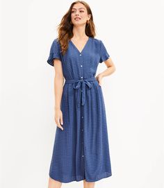 Textured Flutter Sleeve Midi Shirtdress | LOFT Sleeveless Dress Casual, Simple Summer Dresses, Ann Taylor Loft Dresses, Collared Shirt Dress, Striped Sleeveless Dress, Free Dresses, Beige Dresses, Sleeveless Shift Dress, Midi Dress Summer