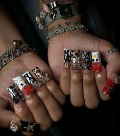 Fye Nails, Kitty Nails, Curved Nails, Drip Nails