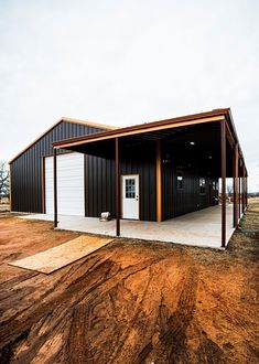 an image of a mobile home with the words double b welding and construction on it