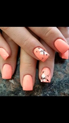 Peach Nails Design Summer, Light Pink Spring Nails Art Designs, Peach Color Nails Designs Art Ideas, Melon Color Nails Art Designs, Peach Colour Nail Designs, Nail Ideas For Summer Vacation, Coral Nails With Flower Design, Summer Nails Peach Coral, Peach Manicure Ideas