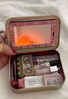 Tin Makeup Kit, Which Makeup, Altoids Wallet, Altoids Tin, Work Function, Altoid Tin, Altoids Tins, Dior Addict Lip, Mint Tins