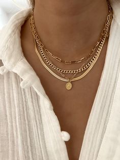 Hypoallergenic, sustainable, waterproof and easy to wear. 15% off your entire order! Make Outfits, Layered Gold Necklaces, Jewelry Product Shots, Necklace Combo, Chunky Chain Necklaces, Golden Jewelry, Jewelry Accessories Ideas, Jewelry Fashion Trends