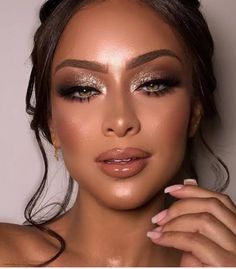 Makeup Cantik, Wedding Hairstyles And Makeup, Prom Eye Makeup, Prom Makeup Looks, Hair Instagram, Formal Makeup, Glam Makeup Look