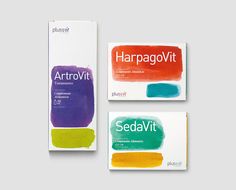 three packets of soap with different colors on them and the word artrolvit written in white