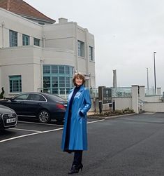 Rainwear Girl, Hotel