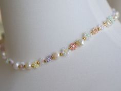 Beaded Flower Necklace, Bead Flowers, Pearl Necklace Choker, Birthday Gift For Girlfriend, Pretty Jewelry Necklaces, Flower Birthday, Soft Pastel Colors, Bead Charms Diy, Beaded Necklace Diy