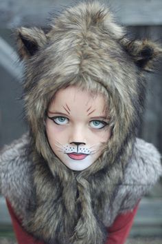 Carnaval Kids, Wolf Face Paint, Werewolf Makeup, Wolf Makeup, Shrek Jr, Halloween Makeup For Kids, Kitty Face Paint, Cat Halloween Makeup, Forehead Lines