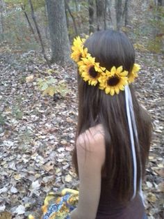 Diy Headgear, Sunflower Headpiece, Bridal Hair Brooch, Sunflower Crown, Sunflower Birthday Parties, Big Sunflower, Sunflower Wedding Decorations, Sunflower Hair, Sunflower Headband