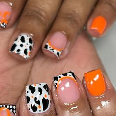 Home of The Hoochies 💅🏽 on Instagram: "This one for the CAROL CITY CHIEFS 🧡🤍🖤   #miaminailtech #acrylicnails #mobilenailtech #miaminails #nailsoftheday #nailsonfleek #browardnails #browardnailtech  #ftlauderdalenails #selftaught #nailsoftheday #walkinswelcome #homesteadnails #homesteadnailtech  #floridanails #floridanailtech" Beach Toe Nails, Rodeo Nails, Cow Nails, Halloween Acrylic Nails, Hello Nails, Ombre Acrylic Nails, Work Nails, Acrylic Nails Coffin Pink