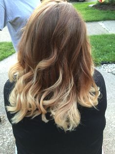 Color On The Ends Of Hair, Light Brown Hair With Blonde Tips, Dipped Layered Ends, Blond Tips On Brown Hair, Brown Hair Blonde Ends, Brown Hair Blonde Tips, Blonde Ends On Brown Hair, Blonde Tips On Brown Hair, Brown Hair With Blonde Tips