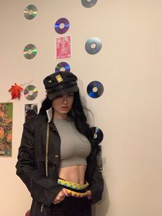 Jotaro Inspired Outfits, Jotaro Outfit Ideas, Joylene Cujoh Cosplay, Female Jojo Cosplay, Dio Cosplay Female, Pose Ref Female, Jotaro Outfit, Jojo Outfit Ideas, Cute Cosplay Outfits