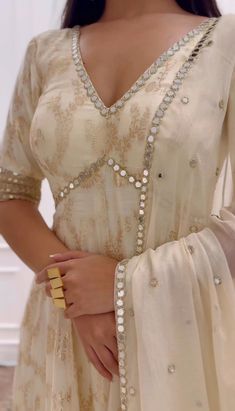 Salwar Kurta Designs, Salwar Kurti, Stylish Kurtis, Stylish Kurtis Design, Fusion Wear, Trendy Outfits Indian, Churidar Designs, Simple Kurti Designs, Designer Kurti Patterns