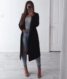 s t y l e p u r p o s e s | journeywithkay Outfit Elegantes, Outfit Chic, Outfits 2023, Looks Black, Cozy Outfit, On The Floor, Mode Inspiration, Lookbook Outfits, Winter Fashion Outfits