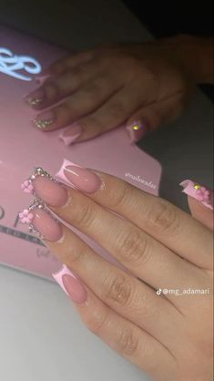 Pink French Tips With Rhinestones, French Tips Flowers, French Tips With Rhinestones, Acrylic Nails French, Pink Bling Nails, Pink French Tips, Nails French Tips, Spring Acrylic Nails, Hard Nails