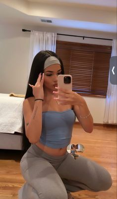 Insta Baddie Aesthetic Outfits, Dessmx Outfits, Cute Fresita Outfits For School, Instagram Baddie Picture Ideas, Latina Looks Outfit, Comfy Baddie Outfits, Petite Baddie, Baddie Selfies Instagram, Baddie Party Outfits