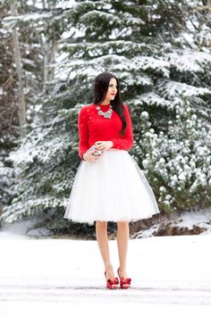 12.13 christmas time (H&M sweater + J Crew necklace + Corilynn skirt + Valentino heels + BHLDN clutch + Coronet ring + Stila 'fiery' lips + MAC 'flaming rose' nails) Anthropologie Tulle Skirt, Rok Tile, Tea Length Tulle, White Tulle Skirt, Winter Date Night Outfits, Cute Christmas Outfits