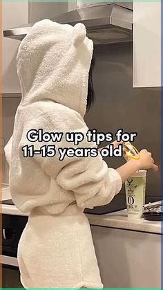 Embrace your natural radiance with these fun and age-appropriate glow-up tips! Start by nurturing your skin with a simple skincare routine that includes cleansing and moisturizing. Experiment with light, natural makeup for special occasions. Stay hydrated and eat nutritious foods for a healthy glow from within. ✨💖 #GlowUpTips #RadiantBeauty #YouthfulGlow #SkincareForTeens #ConfidenceFromWithin #HealthyHabits #SelfCareRituals #EmbraceYourBeauty Credit: @fairytaleaesthetics678 Korean Retinol, Beginner Skin Care Routine, Face Skin Care Routine, Diy Skin Care Routine, Beauty Routine Tips, Basic Skin Care Routine, Quick Workout Routine, Perfect Skin Care Routine