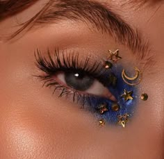 Space Makeup, Carnival Makeup, Look Festival, Halloween Tattoo, Smink Inspiration, Creative Makeup Looks, Fantasy Makeup, Editorial Makeup, Makeup Goals