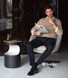 Style Web, Classy Outfits Men, Portrait Photography Men, Mens Dress Socks, Style For Men, Man Photography, Italian Men