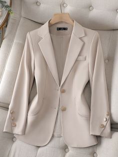 Blazer Suit Women, Classy Prom Dresses, Chic Blazer, Winter Outwear, Mineral Spirits, Slim Fit Blazers, Classy Work Outfits