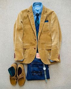 Corduroy Blazer Outfit Men, Corduroy Blazer Outfit, Corduroy Jacket Outfit, David Beckham Style Outfits, Dapper Outfit, Blazer Outfits Men, Denim Street Style, Mens Trendy Outfits