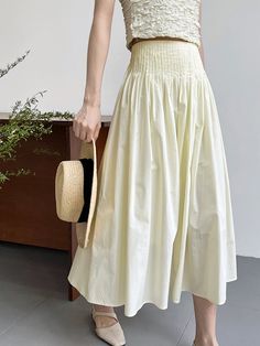 Cotton Creamy Pleated Maxi Skirt Long White Linen Skirt, Silk Gathered Skirt, Pleats Skirt Pattern, Sewing Inspo Ideas, Cotton Skirt Outfit, Maxi Skirt Sewing Pattern, Maxi Skirt Fits, Summer Maxi Skirt, Beach Maxi Skirt