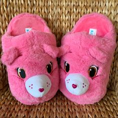 New Care Bears “Cheer Bear” Adult Slippers. Memory Foam Footbed Makes These Super Softy! Perfect For That Comfy Cozy Quarantine Look! Prices Are Firm Small - Sole Measures 9.5” - Fits Size 4, 5, 6, & 7 (7 Is Borderline) Large - Sole Measures 11.5” - Fits Size 8, 9, 10, & 11 (11 Is Borderline) Cute Indoor Open Toe Slippers, Cute Open Toe Indoor Slippers, Fun Pink Indoor Slippers, Cute Pink Flat Slippers, Pink Kawaii Slippers For Indoor, Care Bears Cheer Bear, Cheer Bear, Dolls Kill Shoes, Kid Core