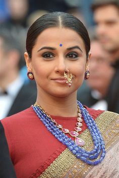 Gold Hoop Nose Ring, Braided Hairdo, Blue Wedding Inspiration, Vidya Balan, Gold Nose Rings, Fashion Fail, Sonam Kapoor, Nose Jewelry, Statement Jewellery