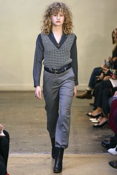 See the complete A.P.C. Fall 2017 Ready-to-Wear collection. Muted Summer, Aw Style, Runway Inspiration, What To Wear Today, Fashion Weeks, Casual Work Outfits, Dream Hair, Casual Work