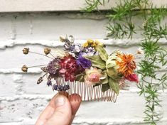 Summertime Dried Flowers Comb Bridal Hair Accessories, Bride Floral Comb, Floral Hair Piece, Leaves Dried Flowers Hair, Accessories Bride, Floral Hair Pieces, Floral Comb, Bride Floral, Floral Accessories Hair, Hair Accessories Boho, Bride Hair Accessories, Wildflower Wedding