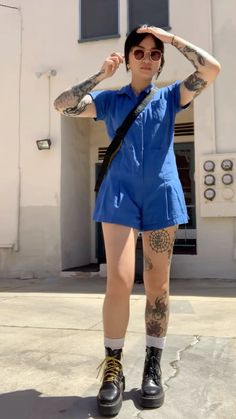 Alt 4th Of July Outfit, Oversized Tshirt Outfit Street Wear, Goth Theme Park Outfit, Robyn Brooks Outfits, Casual Summer Grunge Outfits, Still Woozy Concert Outfit, Alt Girl Summer Outfits, Adult Grunge Outfits, Alt Vacation Outfits