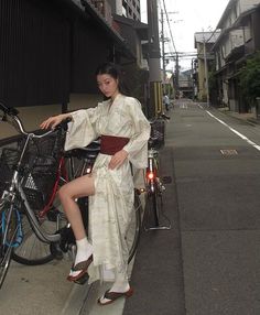 Japanese Aesthetic, 인물 사진, Japan Fashion, Japanese Culture, Japanese Fashion, Kimonos, Wabi Sabi, Photo Poses