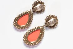 Kenneth Jay Lane Drop Earrings.Vintage 1960’s Kenneth Jay Lane earrings in very good condition. Approximate Measurements: Length 3”, Width 1.2”. Made in USA. Crystal Drop Earrings, Crystal Drop, Kenneth Jay Lane, Earrings Vintage, Antique Jewelry, Jay, Made In Usa, Coral, Drop Earrings