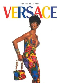 For Sale on 1stDibs - Snag yourself a piece from the Versace archives! Circa 1991 from Gianni's Warhol collection, this canvas bag is a rare find and features a pop art motif Stile Kendall Jenner, Versace Vintage, Balmain Dress, Fashion Magazine Cover, Vintage Versace, Linda Evangelista, Vogue Covers, James Dean, Poses References