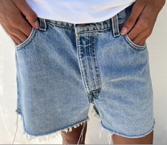 Cheap Levi's Summer Shorts, White Levi's Jean Shorts, Short Fits, Fits Women, Levis 550, Levi Shorts, Vintage Levis, Dress Accessories, Vintage Collection