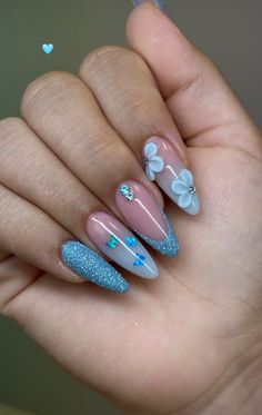 Blue Nail Designs Almond, Almond Shaped Nails Designs, Ideas Para Uñas, Ideas Uñas, Sunflower Nails, Art Deco Nails, Hello Nails, Diy Acrylic Nails, Edgy Nails