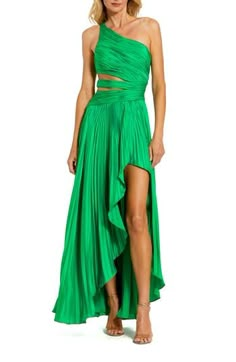 Look like you just stepped off the red carpet in this pleated gown fashioned with one-shoulder styling and cutouts. 61" length Hidden back-zip closure One-shoulder neck Sleeveless Lined 100% polyester Spot clean Imported Asian Owned/Founded Evening Gowns Online, Neutral Dresses, Spring Wedding Guest Dress, Pleated Gown, Long Formal Dress, Prom Long, One Shoulder Gown, Mac Duggal, Multicolor Dress