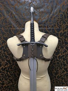 Back Scabbard, Pretty Knives, Fantasy Clothing, Fantasy Fashion, Cosplay Outfits, Maine Coon, Gothic Lolita, Character Outfits, Costume Design