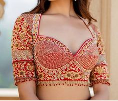 Blouse Front Neck Design, Red Designer Blouse, Blouse Front Neck, ब्लाउज बैक नेक डिजाइन, Front Neck Design, Lengha Blouse Designs, Vintage Prom Dresses