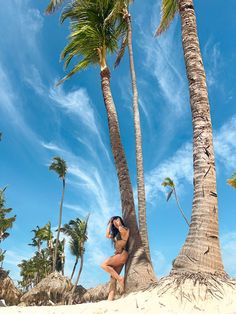 Punta Cana Pictures Photo Ideas, Punta Cana Photo Ideas, Ideas Fotos En La Playa, Beach Photo Poses, Beach Pictures Ideas, Best Beach Poses, Playa Ideas, Beach Tumblr, Beach Vacation Pictures