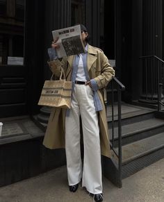 Cozy Rainy Day Outfit, Trench Coat Outfit, Chique Outfits, Uni Outfits, Coat Outfits, Rainy Day Outfit