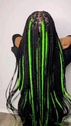 HelloI am OmerAesthetic Surgeon SpecialistI give you natural beauty tips; Pretty Braid Styles, Black Knotless Braids, Black Braid Styles, Black Knotless, Green Braids, Small Knotless Braids, Braiding Hair Colors, Small Knotless, Black Box Braids