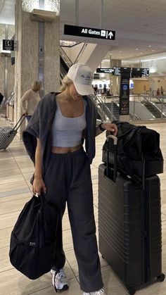 Cute Airport Outfit, Plane Outfit