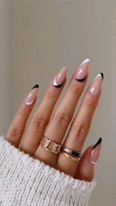 Pin by ARSO on Idea Pins by you in 2022 | Classy acrylic nails, Best acrylic nails, Almond acrylic nails Classy Almond Nails, Almond Acrylic Nails Designs, Black And White Nails, Unghie Nail Art, Classy Acrylic Nails, Almond Nails Designs, Almond Acrylic Nails, Neutral Nails, Classy Nails