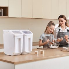 4.5Gal/20Lx2 Large Ingredient Storage Container Airtight Kitchen Flour Bin
Large Capacity
Multiple Damp-Proof Design
Easy-to-Clean PP Material
Effortless Mobility
Thoughtful Details
Wide Application
Total Net Weight: 5.16 lbs / 2.34 kg,Size: 14x9x17.5 in / 360x225x445 mm ±10mm,Item Model Number: F-8909X2,Quantity: 2PCS,Material: PP,Capacity of Each Bin: 20L / 4.5Gal x2 Triple Wheelie Bin Storage, Dog Food Bin, Ingredient Storage, Rolling Storage Bins, Rice Storage Container, Toy Bin Organizer, Pet Food Container, Rice Storage, Decorative Storage Bins